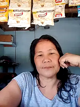 Snapshot of milagrose_rose chatting on 04/28/26, 05:56 milagrose rose online show from 04/28/26, 05:56