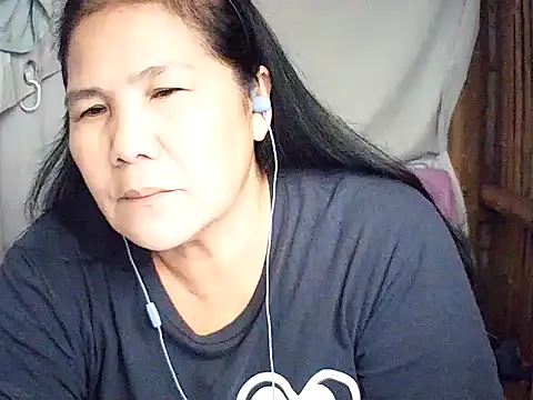 Snapshot of milagrose_rose chatting on 07/10/26, 01:55 milagrose rose online show from 07/10/26, 01:55