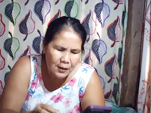 milagrose rose online show from 10/03/25, 02:15