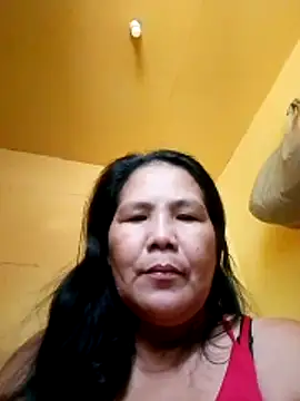 Snapshot of milagrose_rose chatting on 12/05/25, 02:00 milagrose rose online show from 12/05/25, 02:00