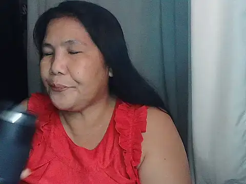 Snapshot of milagrose_rose chatting on 05/08/26, 10:08 milagrose rose online show from 05/08/26, 10:08