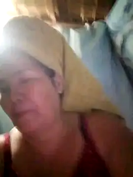 Snapshot of milagrose_rose chatting on 06/01/26, 11:32 milagrose rose online show from 06/01/26, 11:32