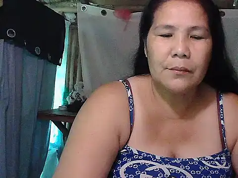 Snapshot of milagrose_rose chatting on 04/07/26, 10:11 milagrose rose online show from 04/07/26, 10:11