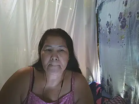 Snapshot of milagrose_rose chatting on 05/27/26, 01:26 milagrose rose online show from 05/27/26, 01:26