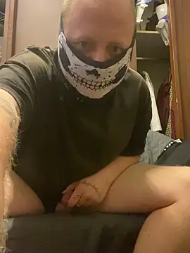 Littleboy133 online show from 10/26/25, 03:07