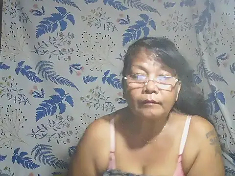 joy cute online show from 10/05/25, 11:34