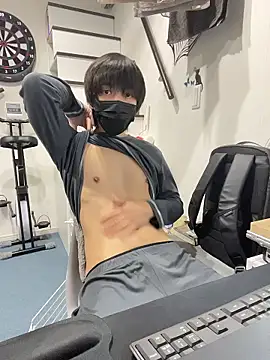 mikan kun st online show from 10/21/25, 12:21