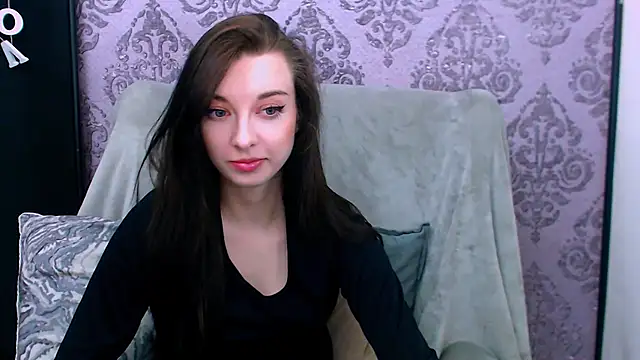 DominantLuna online show from 05/18/26, 07:29
