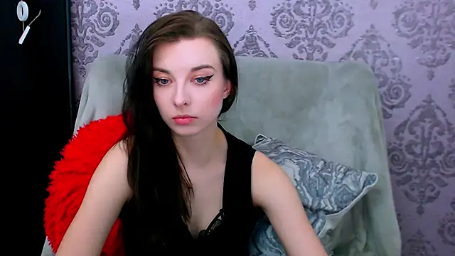 DominantLuna online show from 05/20/26, 07:33