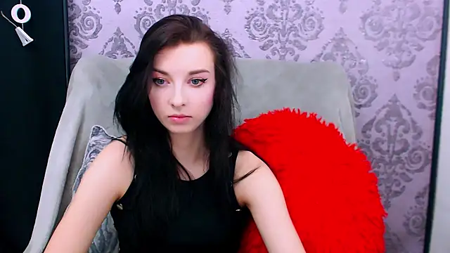DominantLuna online show from 05/24/26, 07:36