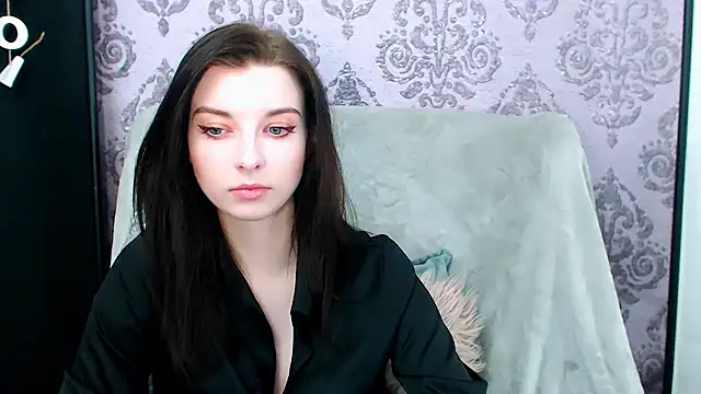 DominantLuna online show from 02/02/26, 08:19