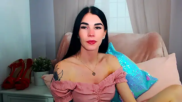 Snapshot of SofiiaBeauty chatting on 12/02/25, 08:10 SofiiaBeauty online show from 12/02/25, 08:10