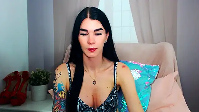 Snapshot of SofiiaBeauty chatting on 12/05/25, 03:10 SofiiaBeauty online show from 12/05/25, 03:10