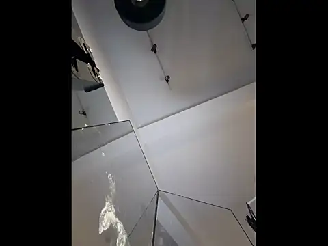 xiaowan x online show from 10/30/25, 09:01