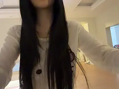 xiaowan x online show from 12/04/25, 07:29