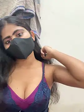 sexy-riya43 online show from 11/13/25, 04:11