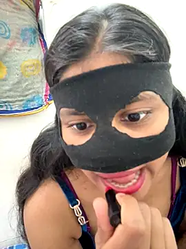 sexy-riya43 online show from 10/26/25, 09:20