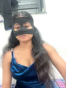 Snapshot of sexy-riya43 chatting on 10/18/25, 03:47 sexy-riya43 online show from 10/18/25, 03:47