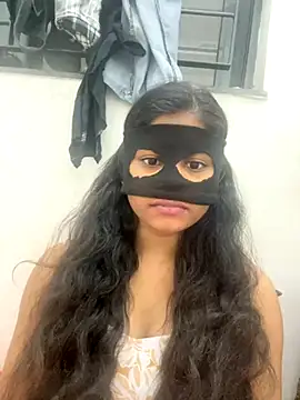 Snapshot of sexy-riya43 chatting on 10/10/25, 04:19 sexy-riya43 online show from 10/10/25, 04:19