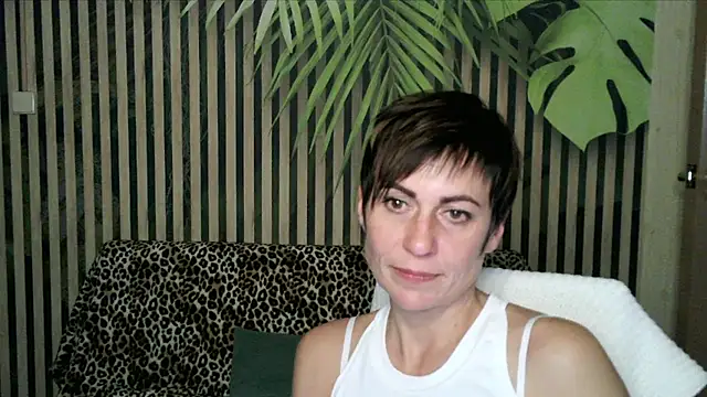 Ashley Brookss online show from 10/02/25, 07:50