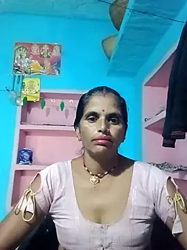 Snapshot of Mohni_cute chatting on 11/01/25, 11:04 Mohni cute online show from 11/01/25, 11:04