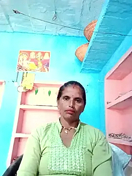 Snapshot of Mohni_cute chatting on 11/10/25, 06:40 Mohni cute online show from 11/10/25, 06:40