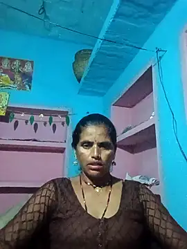 Snapshot of Mohni_cute chatting on 10/22/25, 12:10 Mohni cute online show from 10/22/25, 12:10