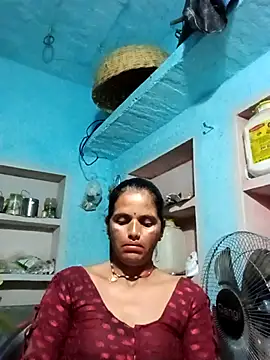 Snapshot of Mohni_cute chatting on 10/02/25, 10:57 Mohni cute online show from 10/02/25, 10:57