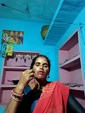 Snapshot of Mohni_cute chatting on 10/20/25, 03:01 Mohni cute online show from 10/20/25, 03:01