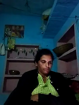 Snapshot of Mohni_cute chatting on 12/14/25, 04:34 Mohni cute online show from 12/14/25, 04:34