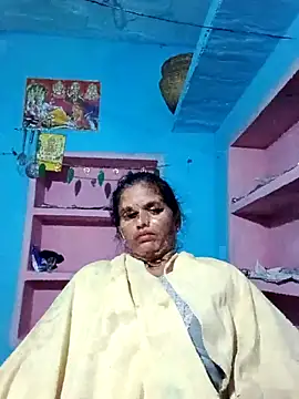 Snapshot of Mohni_cute chatting on 10/30/25, 03:53 Mohni cute online show from 10/30/25, 03:53