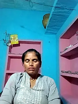 Snapshot of Mohni_cute chatting on 10/16/25, 12:41 Mohni cute online show from 10/16/25, 12:41