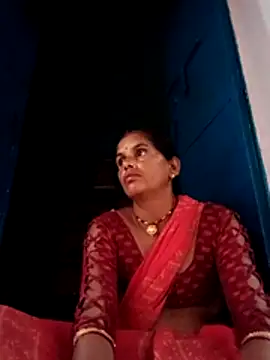 Snapshot of Mohni_cute chatting on 10/22/25, 12:15 Mohni cute online show from 10/22/25, 12:15