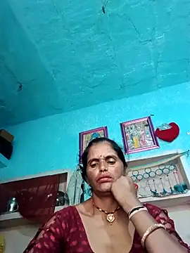 Snapshot of Mohni_cute chatting on 10/05/25, 02:02 Mohni cute online show from 10/05/25, 02:02