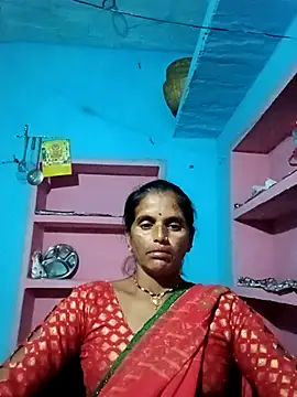 Snapshot of Mohni_cute chatting on 10/17/25, 03:36 Mohni cute online show from 10/17/25, 03:36