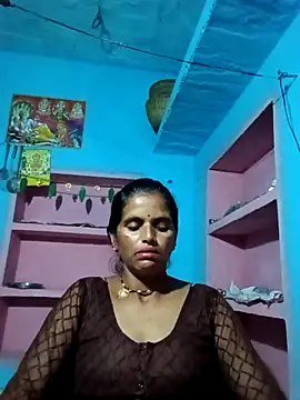 Snapshot of Mohni_cute chatting on 10/24/25, 12:09 Mohni cute online show from 10/24/25, 12:09