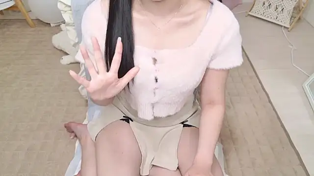 Snapshot of MAYU_cha chatting on 01/15/26, 11:24 MAYU cha online show from 01/15/26, 11:24