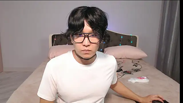 KaiChicken online show from 10/07/25, 03:13