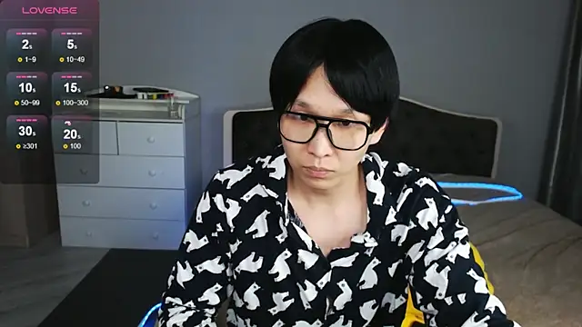 KaiChicken online show from 03/27/26, 05:47