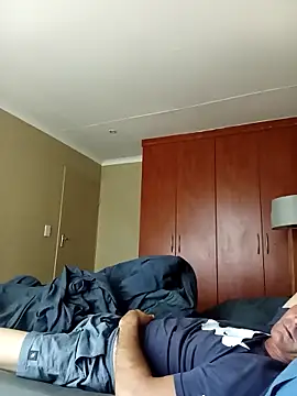 Snapshot of Rudiesny chatting on 02/08/26, 12:14 Rudiesny online show from 02/08/26, 12:14