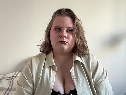 Snapshot of BriannaFlirty chatting on 10/02/25, 12:19 BriannaFlirty online show from 10/02/25, 12:19