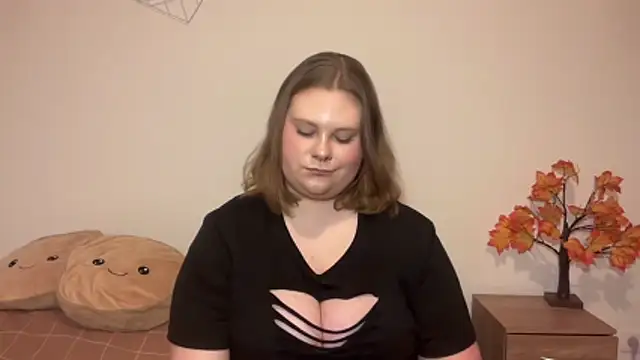 Snapshot of BriannaFlirty chatting on 11/23/25, 08:13 BriannaFlirty online show from 11/23/25, 08:13