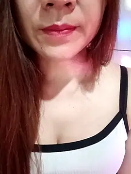 Snapshot of Moue-angel chatting on 10/15/25, 04:00 Moue-angel online show from 10/15/25, 04:00