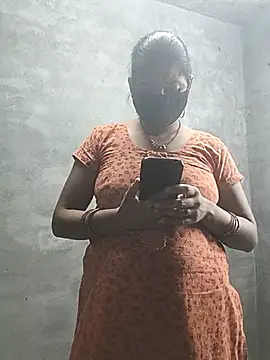 Snapshot of Rasili_bhabhi10 chatting on 10/13/25, 04:19 Rasili bhabhi10 online show from 10/13/25, 04:19
