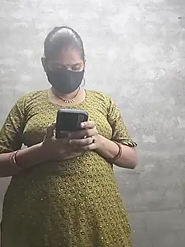 Snapshot of Rasili_bhabhi10 chatting on 10/11/25, 05:30 Rasili bhabhi10 online show from 10/11/25, 05:30