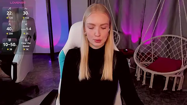 TessaGrays online show from 11/03/25, 10:19