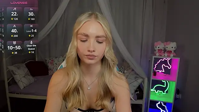 TessaGrays online show from 11/11/25, 10:32