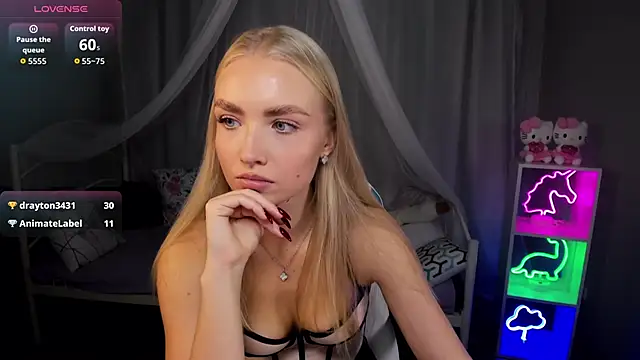 TessaGrays online show from 10/24/25, 09:52