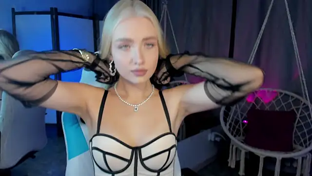 TessaGrays online show from 11/29/25, 09:09