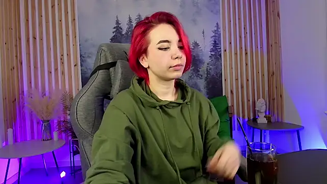 Snapshot of MarcelineChi chatting on 12/01/25, 05:41 MarcelineChi online show from 12/01/25, 05:41